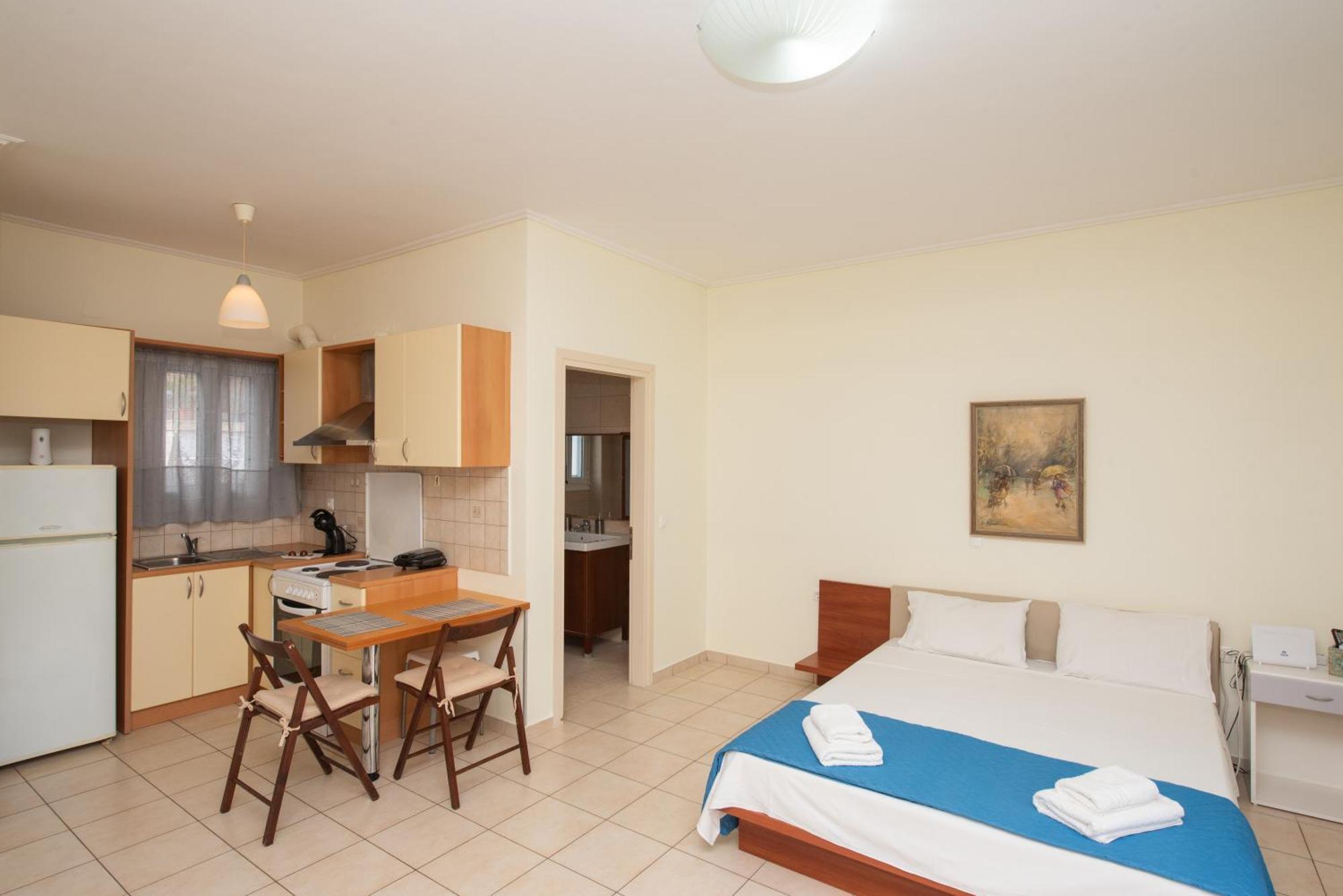 Olivine Apartments Lefkada City ภายนอก รูปภาพ